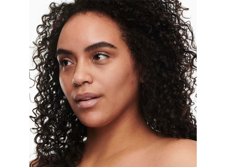 Mac Studio Radiance Serum-Powered Foundation NW25, foto 2