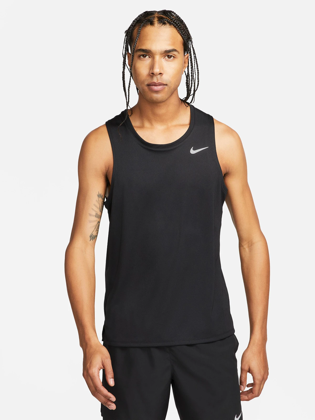 POLERA HOMBRE NIKE DV9321 NEGRO SIN MANGAS DRIFIT MILER - 7
