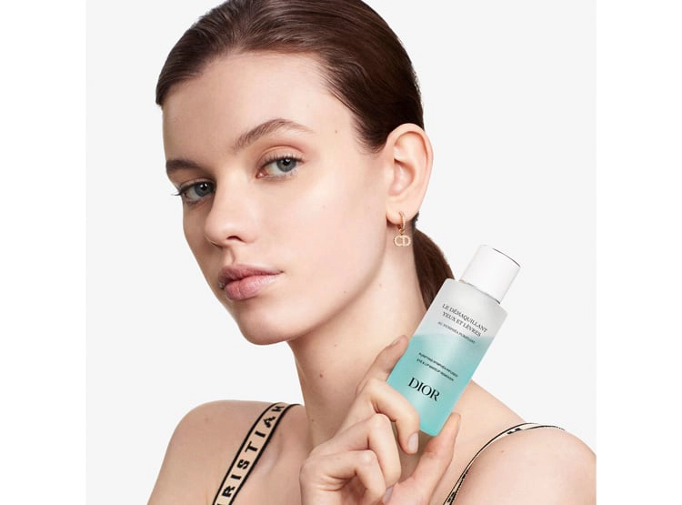 DESMAQUILLANTE DE OJOS Y LABIOS DIOR TRATAMIENTO BIFÁSICO CON EXTRACTO DE NENÚFAR BLANCO 125 ML - 2