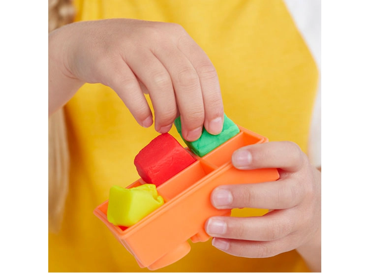 SET DE JUEGO PLAY DOH KITCHEN CREATIONS LICUADORA DE BATIDOS COLORIDOS - 14