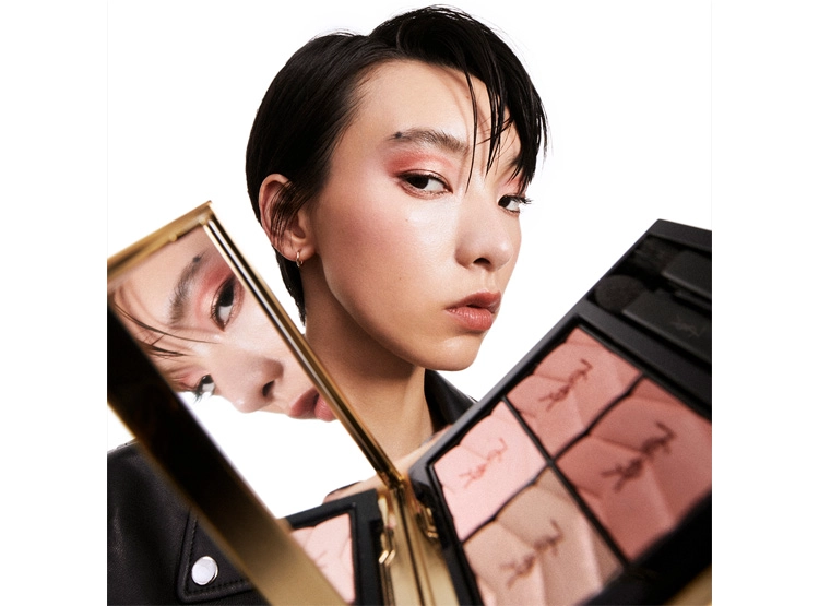PALETA SOMBRA DE OJOS YVES SAINT LAURENT COUTURE MINI CLUTCH 600 SPONTINI LINES 5 GR - 5