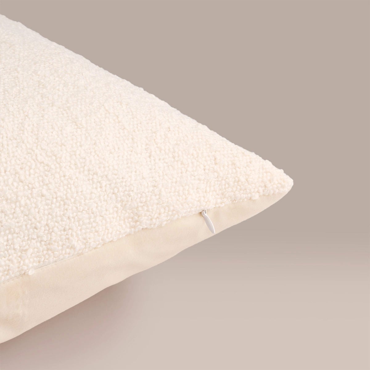 COJÍN RIPLEY HOME TEXTURA 50X50 CM IVORY - 2