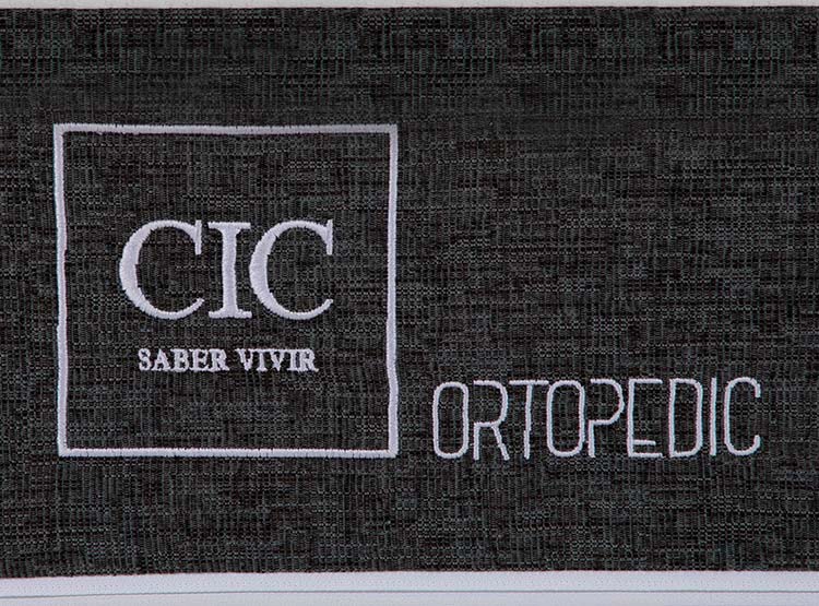 JUEGO DE DORMITORIO CIC CAMA DIVAN ORTOPEDIC 1.5 PLAZAS NEGRO + RESPALDO VILLARRICA OLIVO - 6