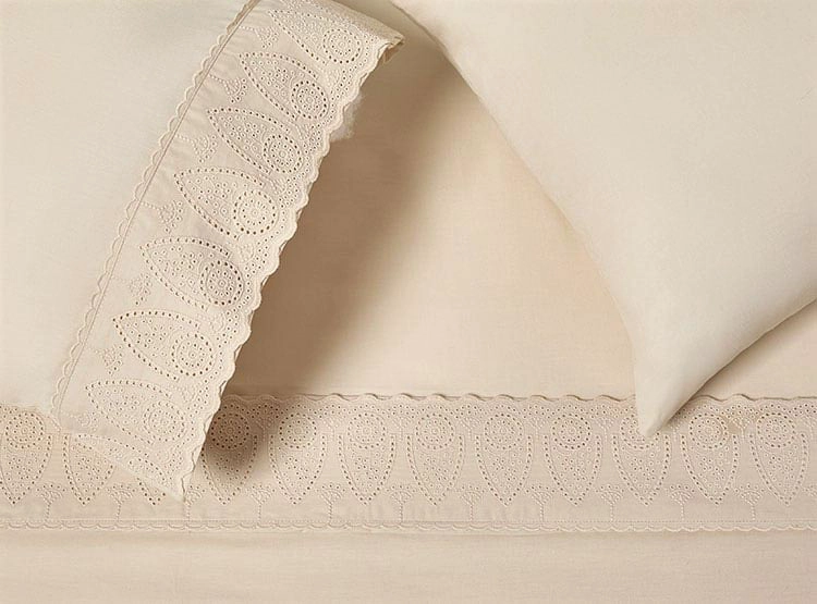 JUEGO DE SÁBANAS RIPLEY HOME NEW SÚPER KING 180 HILOS ALGODÓN TAUPE BRODERIE LISO - 1