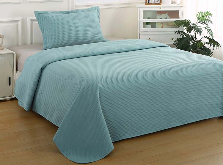CUBRECAMA QUILT ILLUSIONS 1.5 PLAZAS AGUA LISO ATENAS