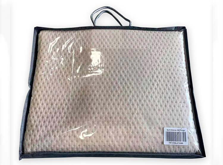 CUBRECAMA QUILT ILLUSIONS 1.5 PLAZAS BEIGE LISO ATENAS - 2