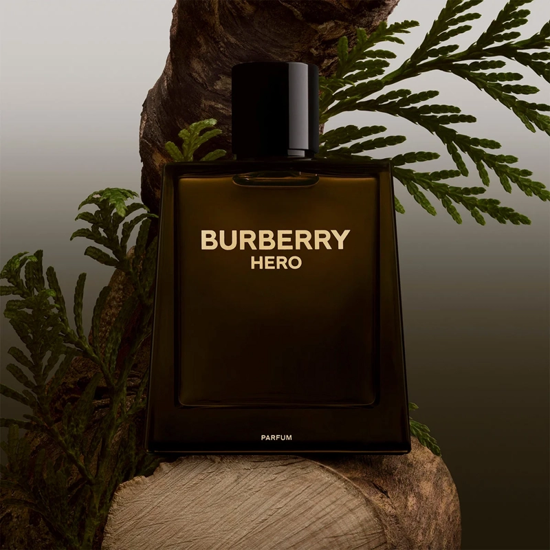 PERFUME BURBERRY HERO PARFUM PARA HOMBRE 50 ML - 4