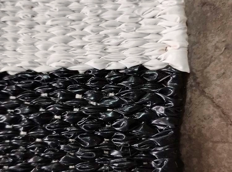 BAJADA DE CAMA IDETEX KALA PVC D2 EXTERIOR 60 X 120 CM NEGRO - 4