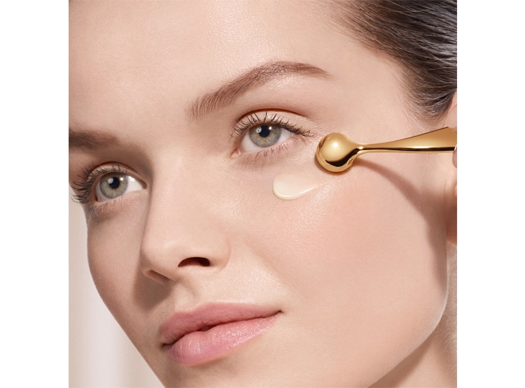 CONTORNO DE OJOS LANCÔME ABSOLUE REVITALIZANTE EYE CREAM 20 ML - 3