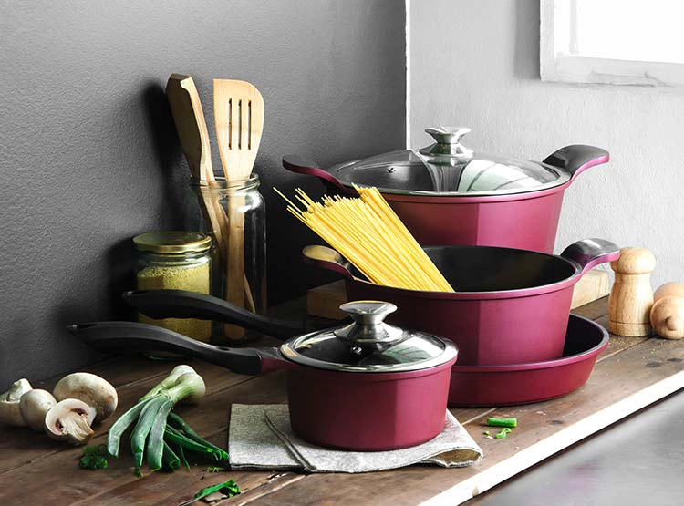 BATERÍA DE COCINA KITCHENWARE BERRIES CERÁMICA ROSADO 9 PIEZAS - 1