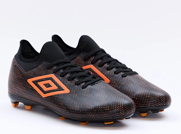 ZAPATILLAS HOMBRE UMBRO FÚTBOL NEGRO VELOCE LT IV FG - 2