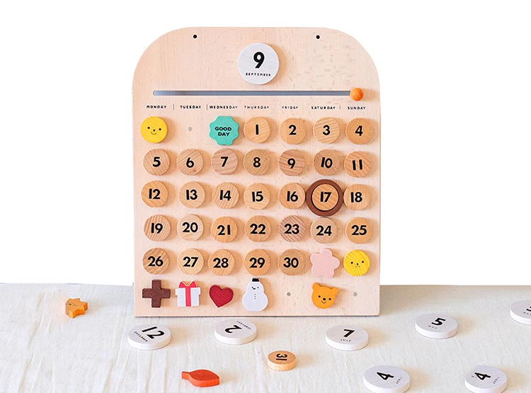 JUGUETE DIDACTICO KIDSCOOL CALENDARIO MONTESSORI MADERA - 2