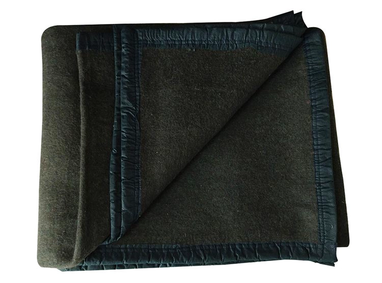 FRAZADA ILLUSIONS MUSGO 1.5 PLAZAS 210 X 160 CM VERDE - 2