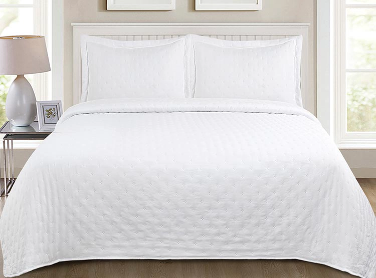 CUBRECAMA QUILT ILLUSIONS 1.5 PLAZAS BLANCO LISO ROMA - 1