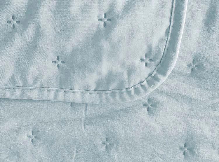 CUBRECAMA QUILT ILLUSIONS KING CELESTE LISO ROMA - 3