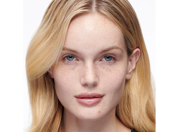 CORRECTO M.A.C STUDIO RADIANCE CONCEALER 11 ML - 3