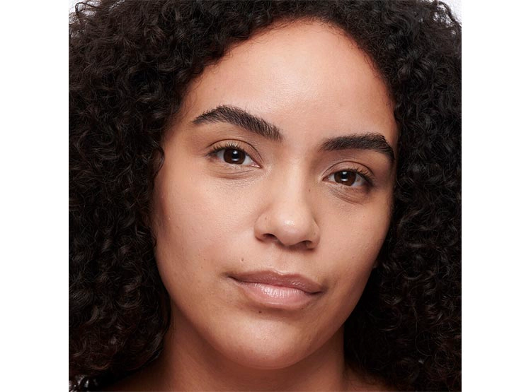 CORRECTO M.A.C STUDIO RADIANCE CONCEALER 11 ML - 2