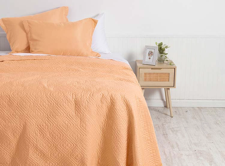 CUBRECAMA QUILT MASHINI CORDOBA ESTAMPADO CORAL KING