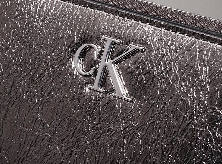BILLETERA CALVIN KLEIN K60K612745ADA - 4
