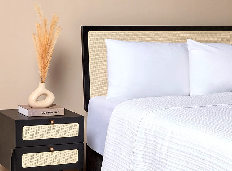 CUBRECAMA MAISON LINETT STITCHING 2 PLAZAS BLANCO - 2