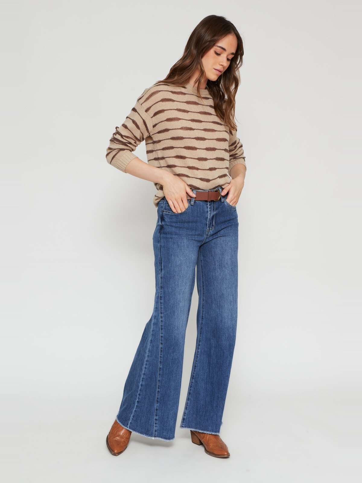 SWEATER MUJER TATIENNE CUELLO REDONDO LÍNEAS - 4