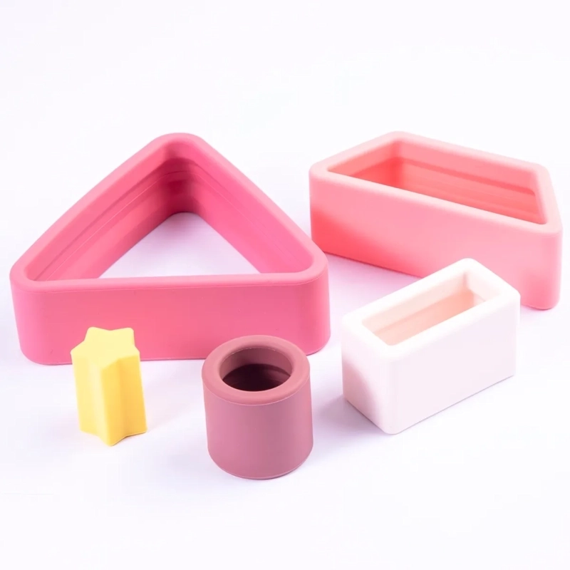 JUGUETE DE SILICONA BEBESIT ROSA FIGURAS GEOMÉTRICAS - 2