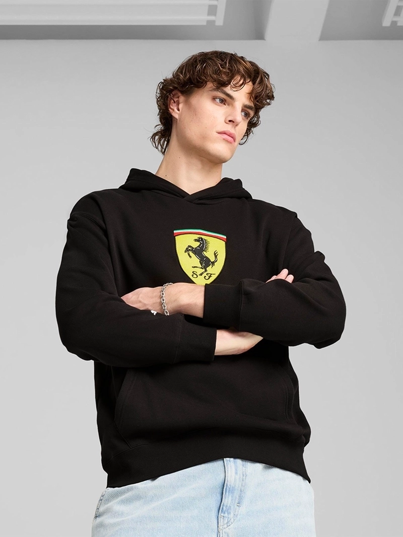 POLERÓN CON CAPUCHA HOMBRE PUMA 630192 NEGRO SCUDERIA FERRARI RACE BIG SHIELD - 1