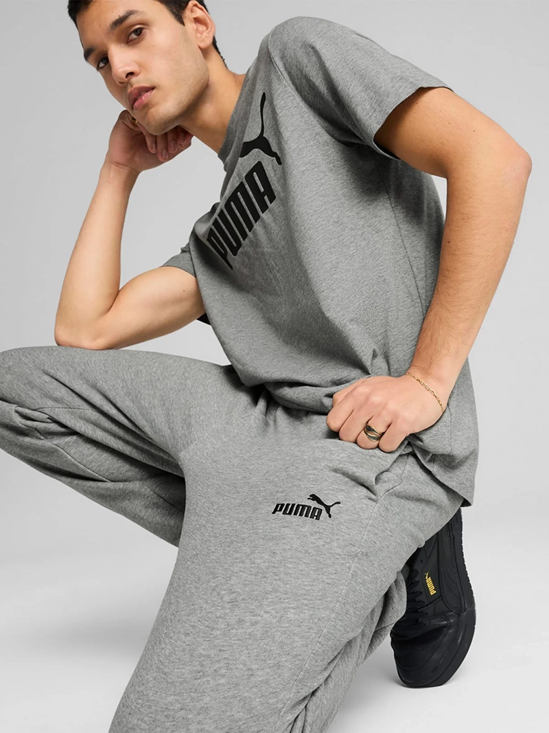 PANTALÓN DE BUZO HOMBRE PUMA 682642 GRIS ESS NO.1 LOGO - 4