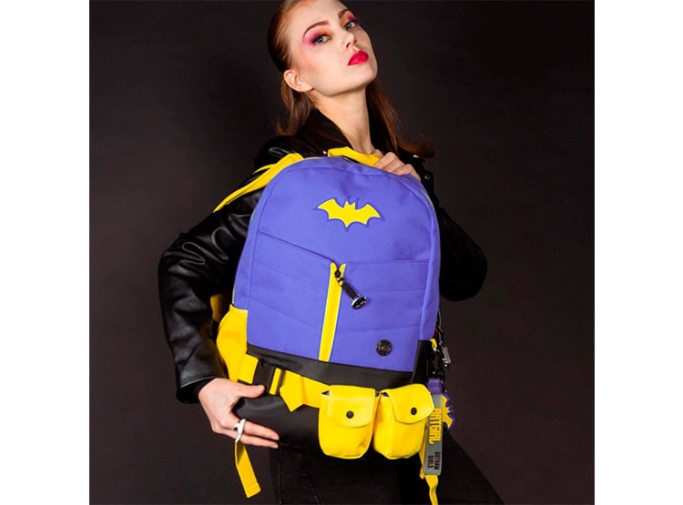 MOCHILA DC COMICS JUVENIL                          - 16
