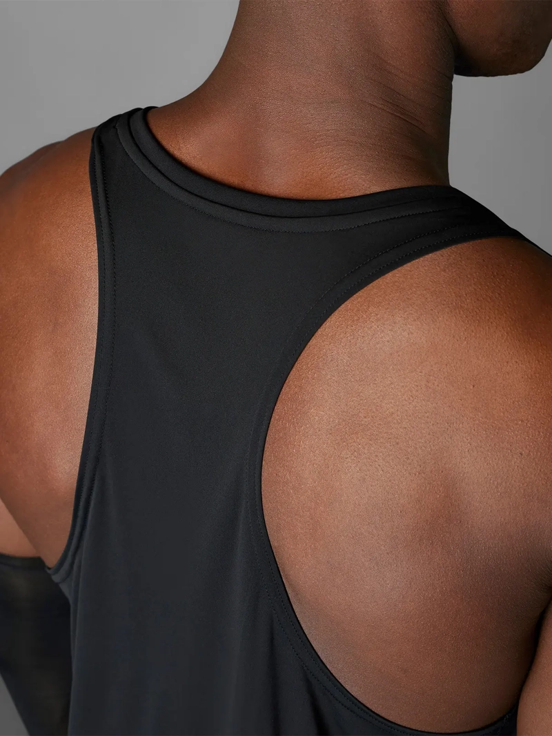POLERA HOMBRE ADIDAS IM8586 NEGRO SIN MANGAS ADIZERO RUNNING ESSENTIALS - 15