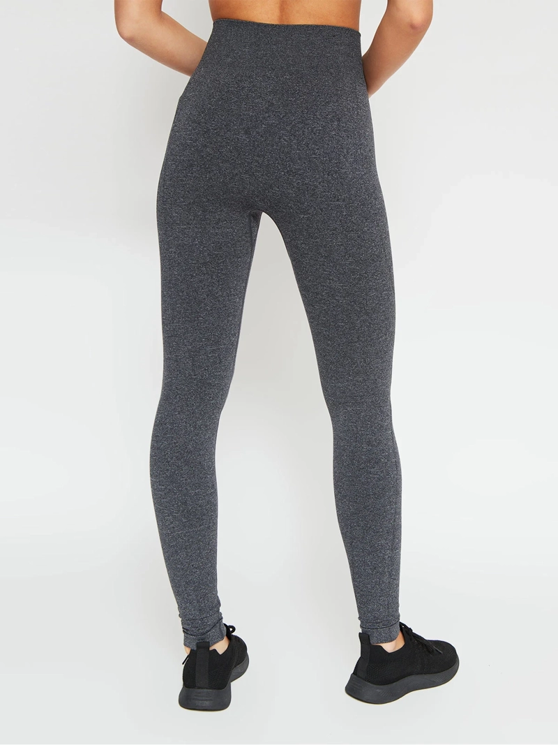 CALZA MUJER REVUP SEAMLESS LARGA - 2