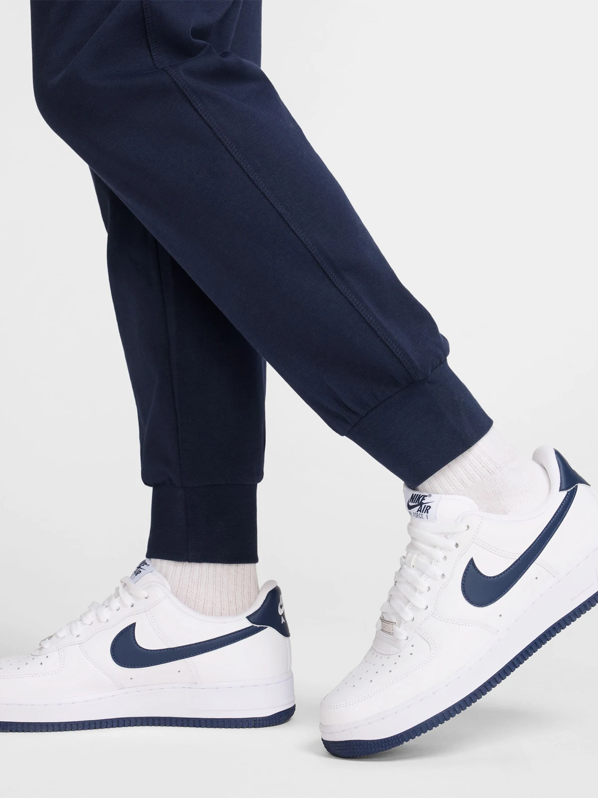 PANTALÓN DE BUZO HOMBRE NIKE FQ4330-451 AZUL MARINO CLUB - 3