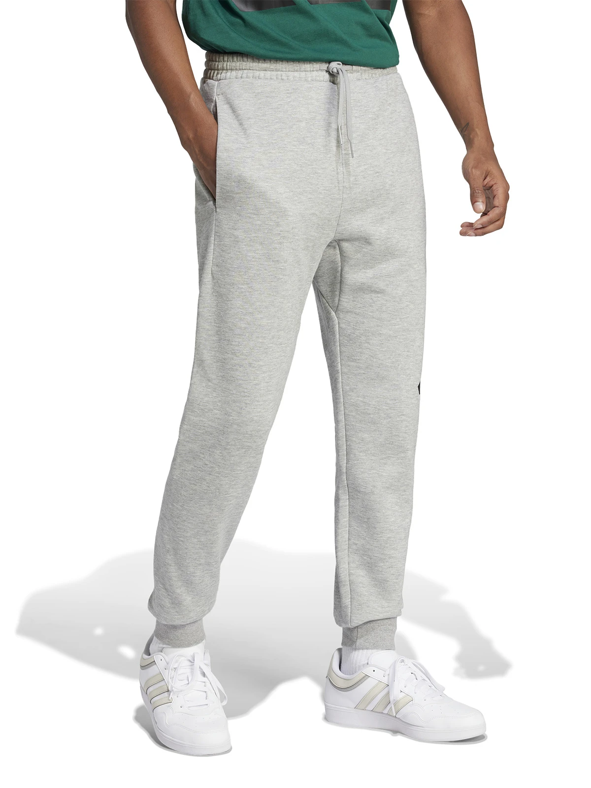PANTALÓN DE BUZO HOMBRE ADIDAS IN6143 ALGODÓN GRIS ESSENTIALS BIG LOGO CUFFED FLEECE - 5