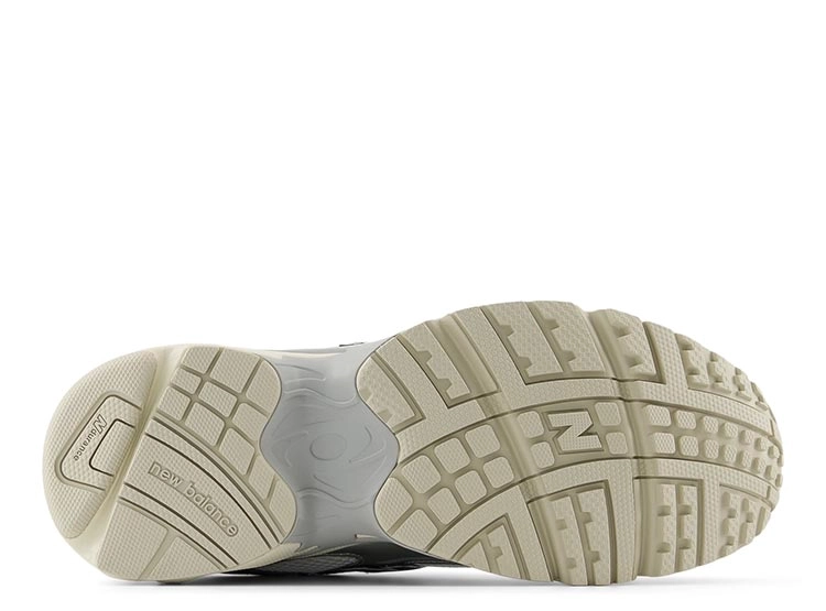 ZAPATILLAS UNISEX NEW BALANCE URBANAS BLANCO ML 725 CG - 4