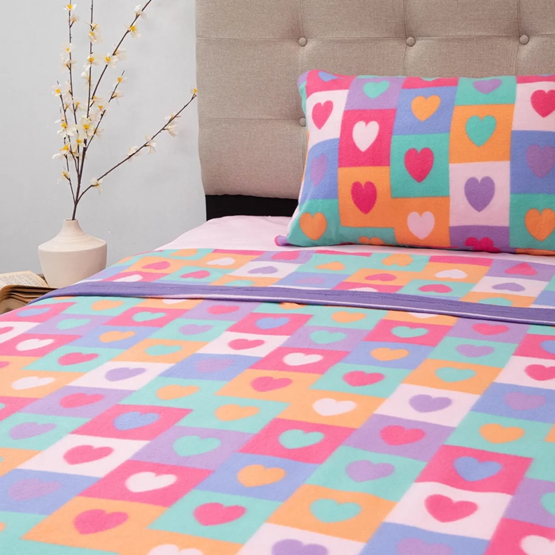 JUEGO DE SÁBANAS DORAL SENSES 1.5PL POLAR MULTICOLOR ESTAMPADAS KIDS CORAZÓN - 1