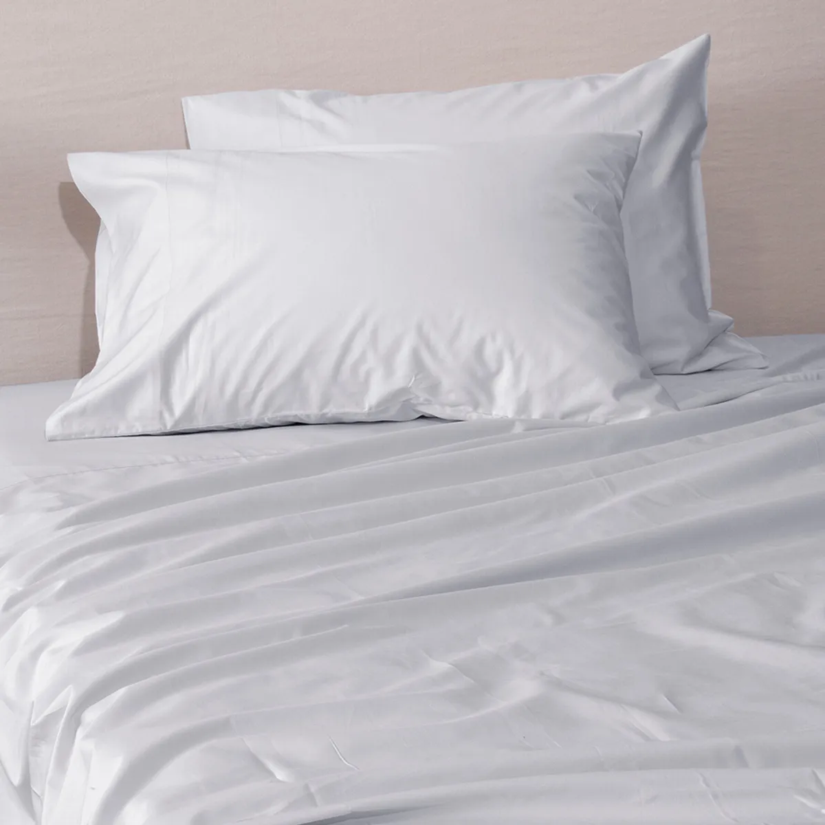 JUEGO DE SÁBANAS FABRICS KING 300 HILOS ALGODÓN GRIS CLARO LISO - 1