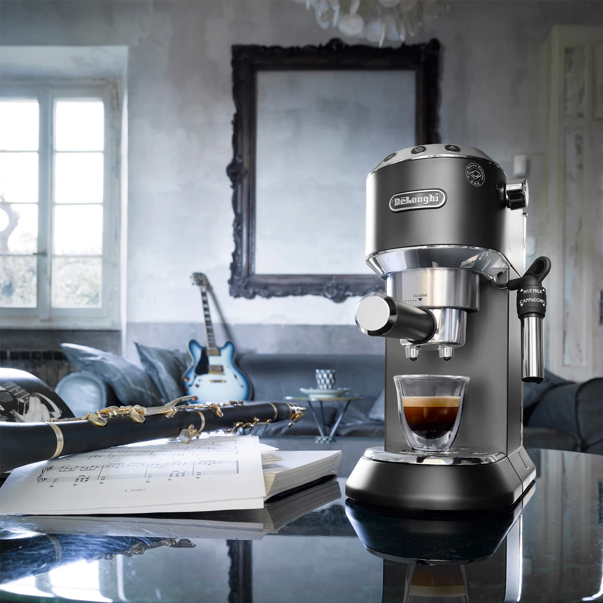 CAFETERA DELONGHI HIDROPRESIÓN DEDICA STYLE NEGRO - 3