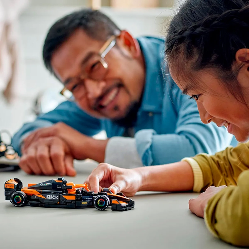 JUEGO BLOQUE LEGO F1 SC MCLAREN MCL38 - 3