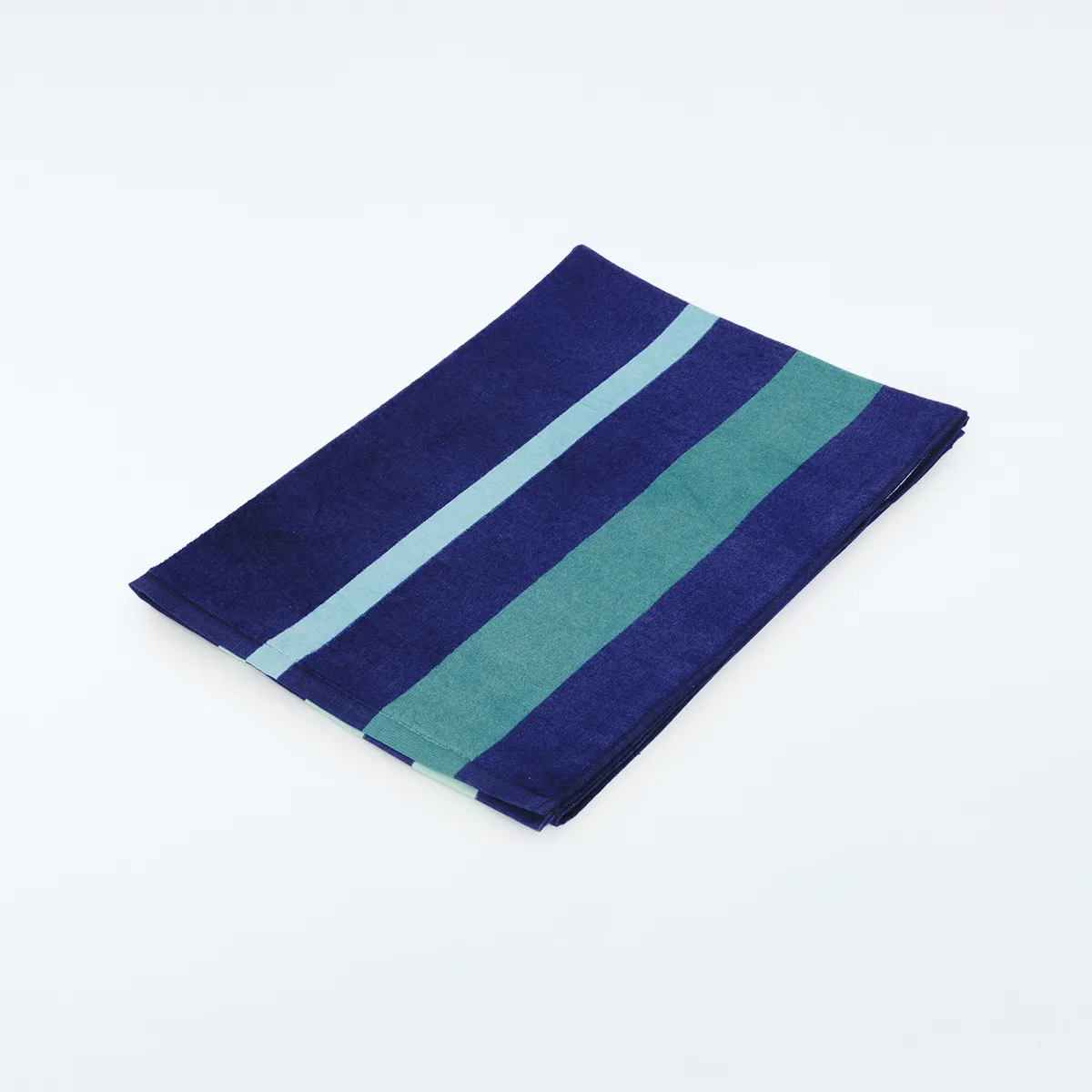 TOALLA DE PLAYA RIPLEY HOME VELOUR LÍNEAS AZUL - 2