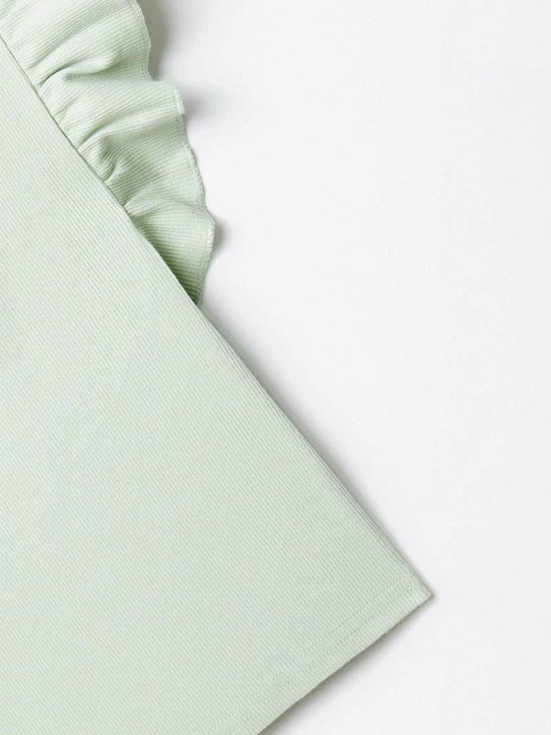 POLERA MANGA CORTA NIÑA SFERA VERDE RIB VOLANTE - 3