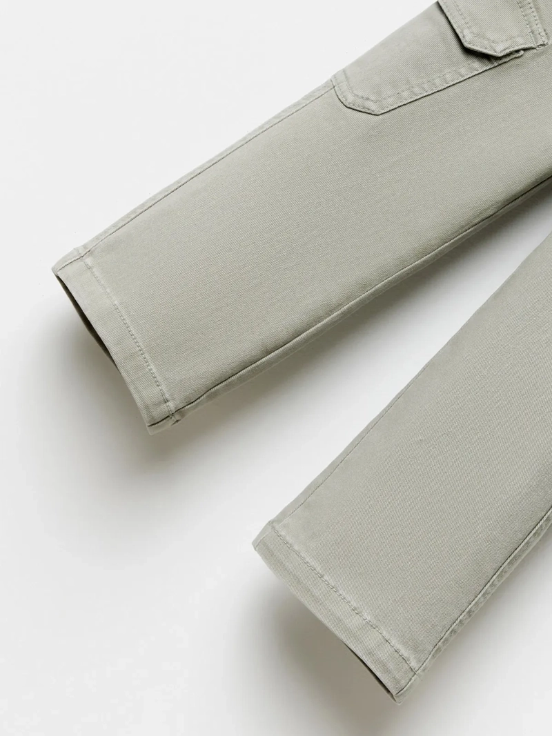 PANTALÓN CARGO NIÑA SFERA CAQUI DENIM COLOR - 3