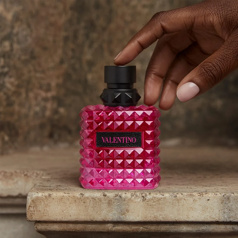 PERFUME MUJER VALENTINO BORN IN ROMA DONNA EXTRADOSE EAU DE PARFUM 50ML - 4
