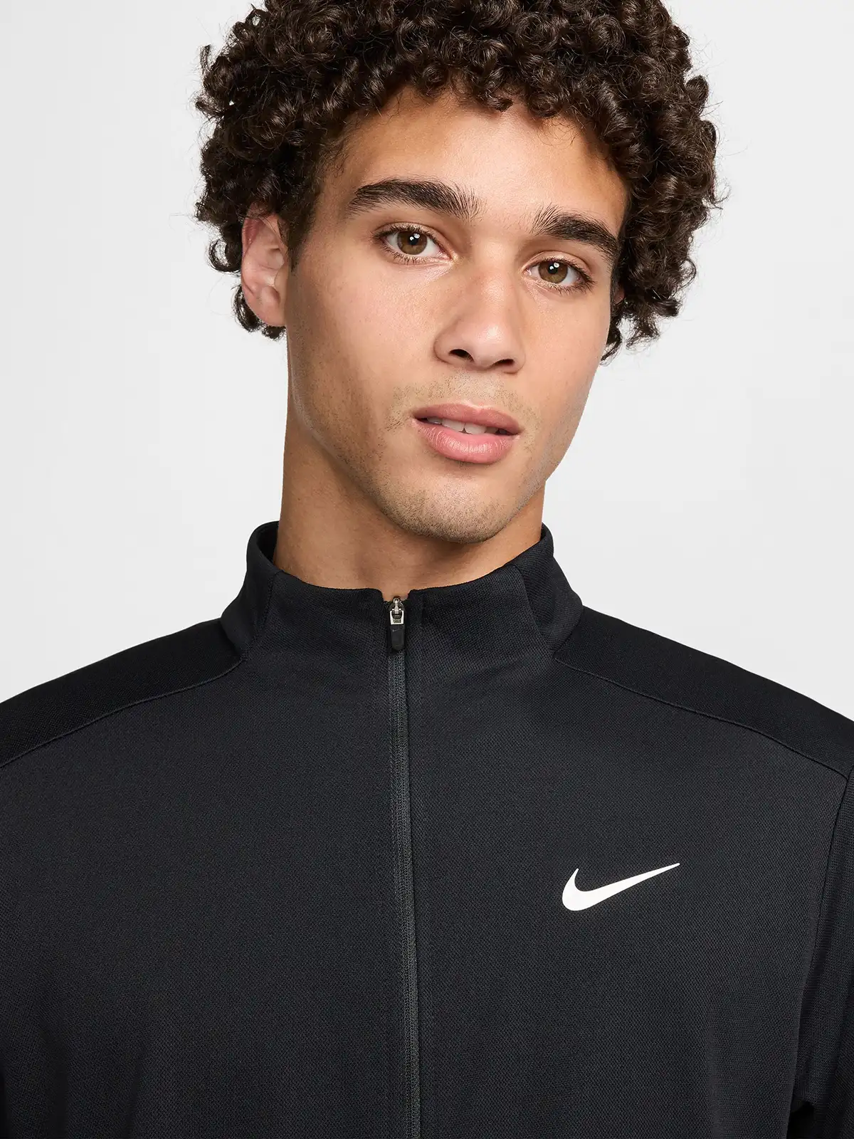 POLERÓN CON CIERRE HOMBRE NIKE FV8962-010 NEGRO TOTALITY - 3
