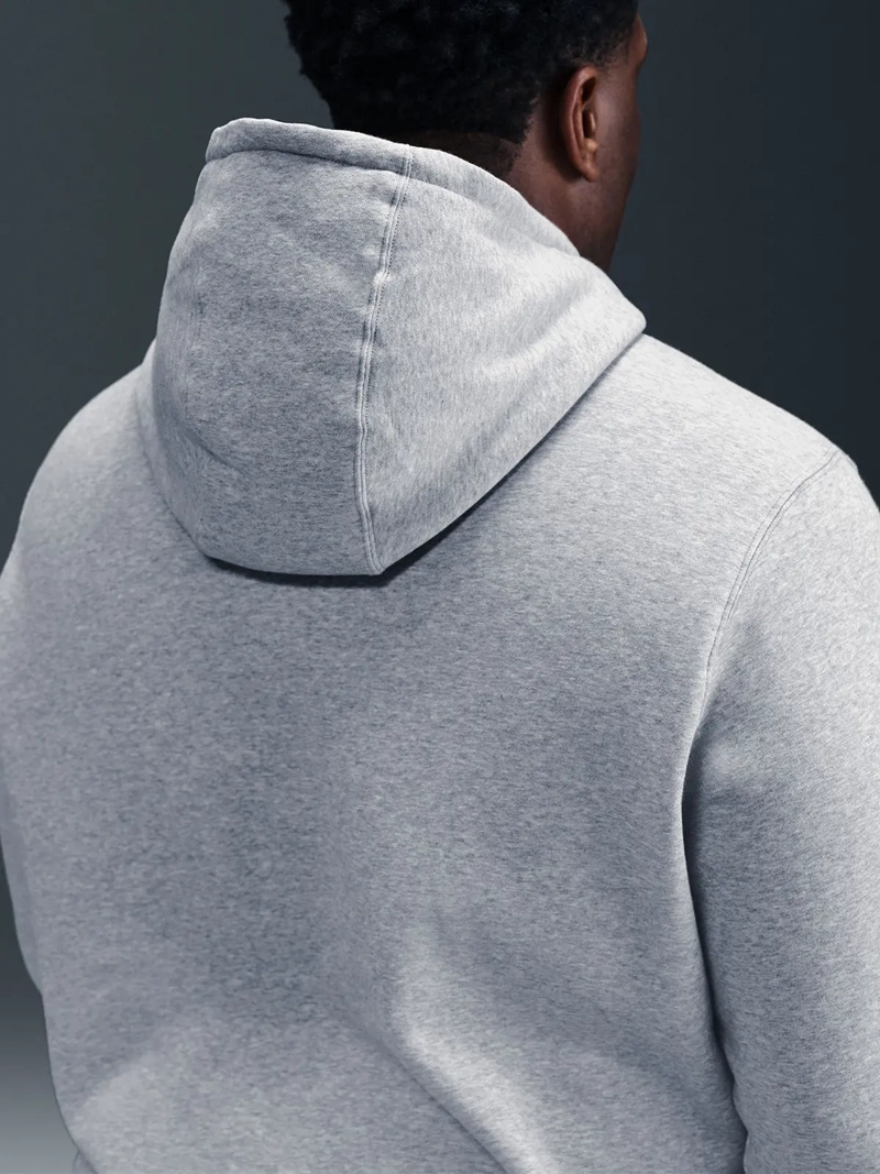 POLERÓN HOMBRE NIKE FN3859-063 GRIS HOODIE CLUB - 4