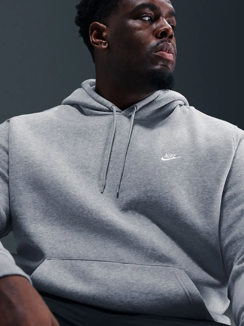 POLERÓN HOMBRE NIKE FN3859-063 GRIS HOODIE CLUB - 3