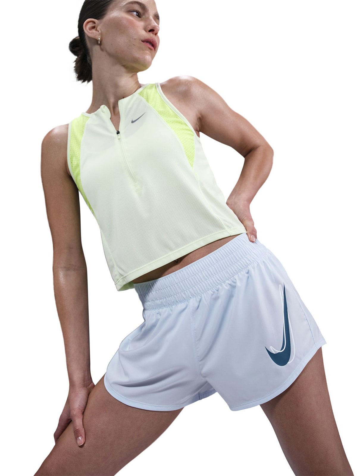 SHORT MUJER NIKE ONE SWOOSH DRI-FIT - 2