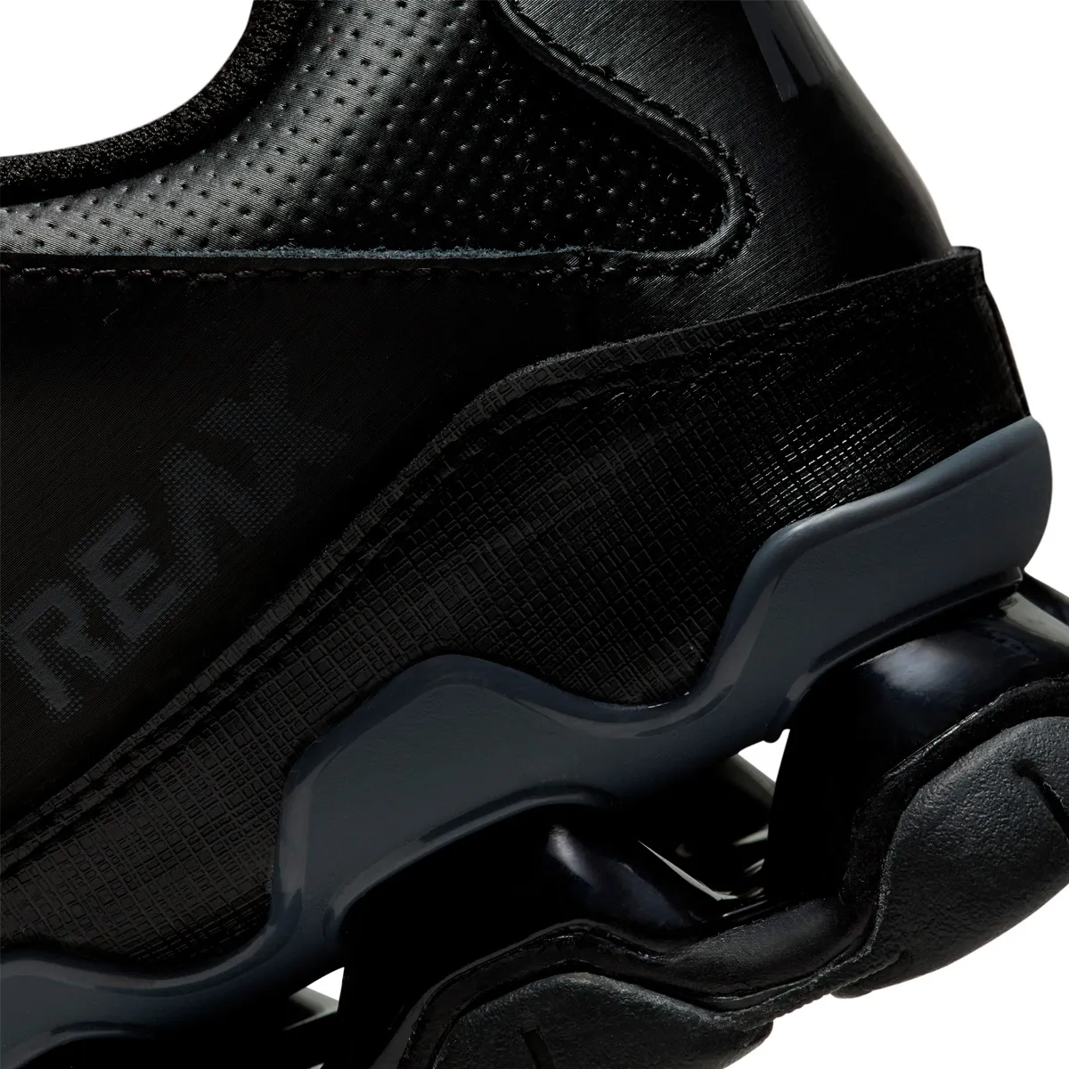 ZAPATILLAS HOMBRE NIKE TRAINING NEGRO REAX 8 TR MESH - 7