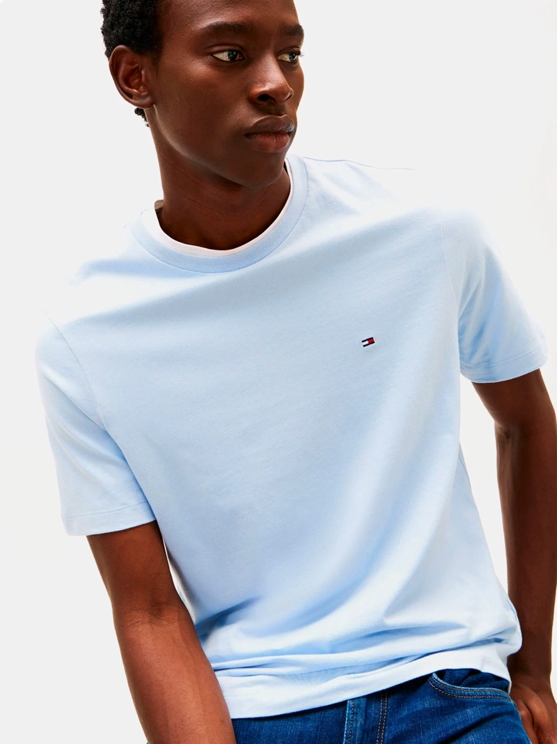 POLERA HOMBRE TOMMY HILFIGER MANGA CORTA CON DISEÑO ELEGANTE - 2
