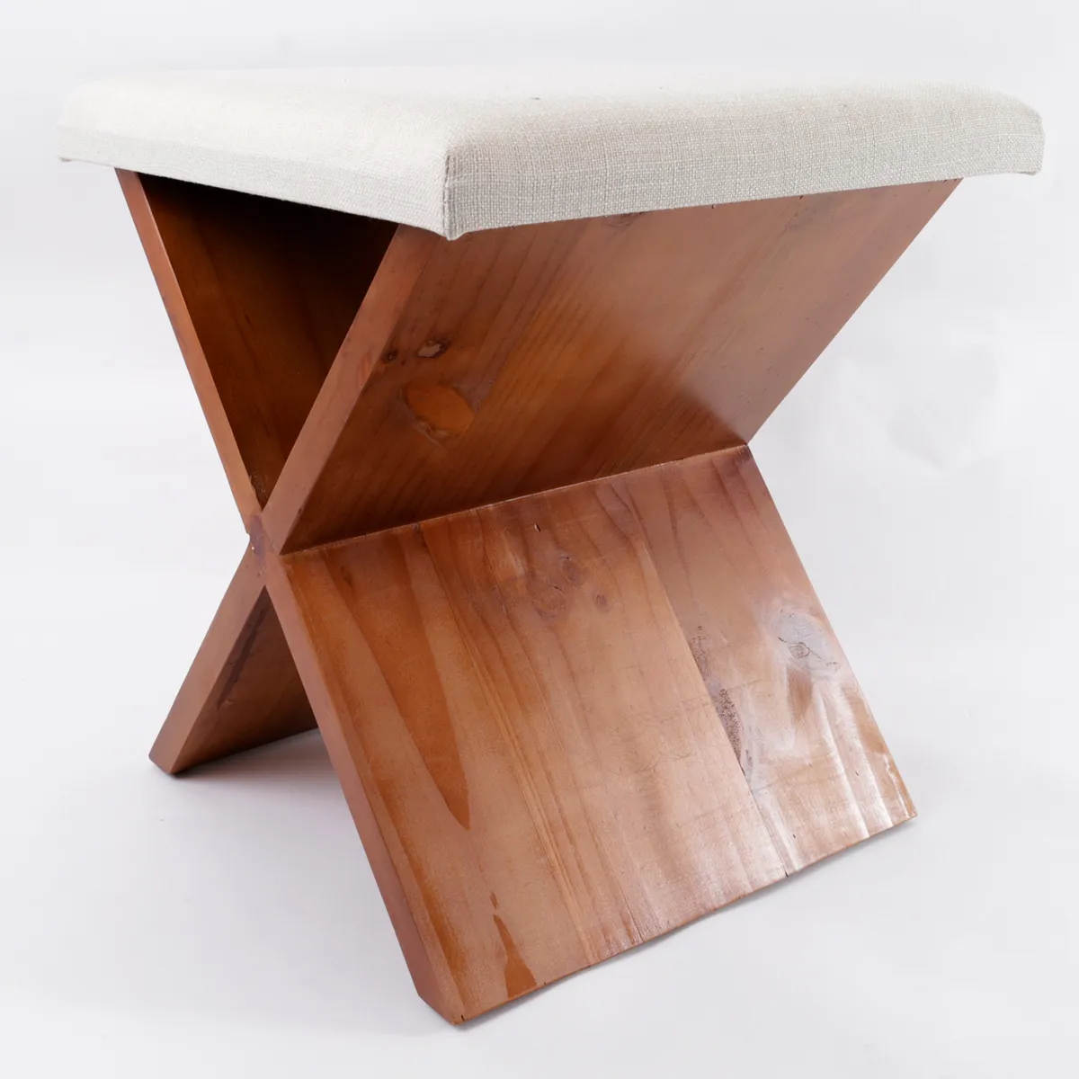 PUFF MAISON LINETT CRUZ MADERA - 4