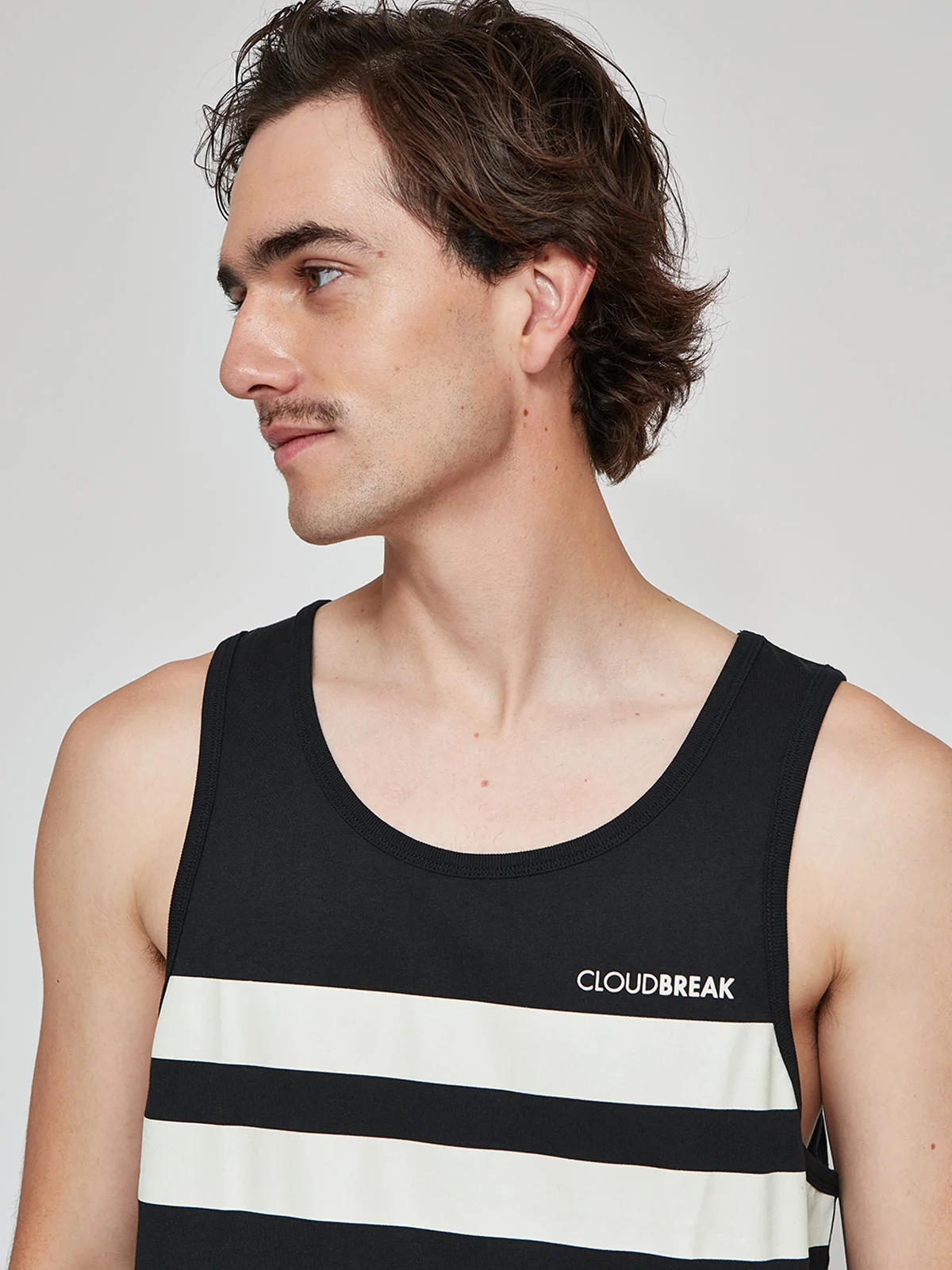POLERA HOMBRE CLOUDBREAK ALGODÓN SIN MANGAS FRANJAS - 3